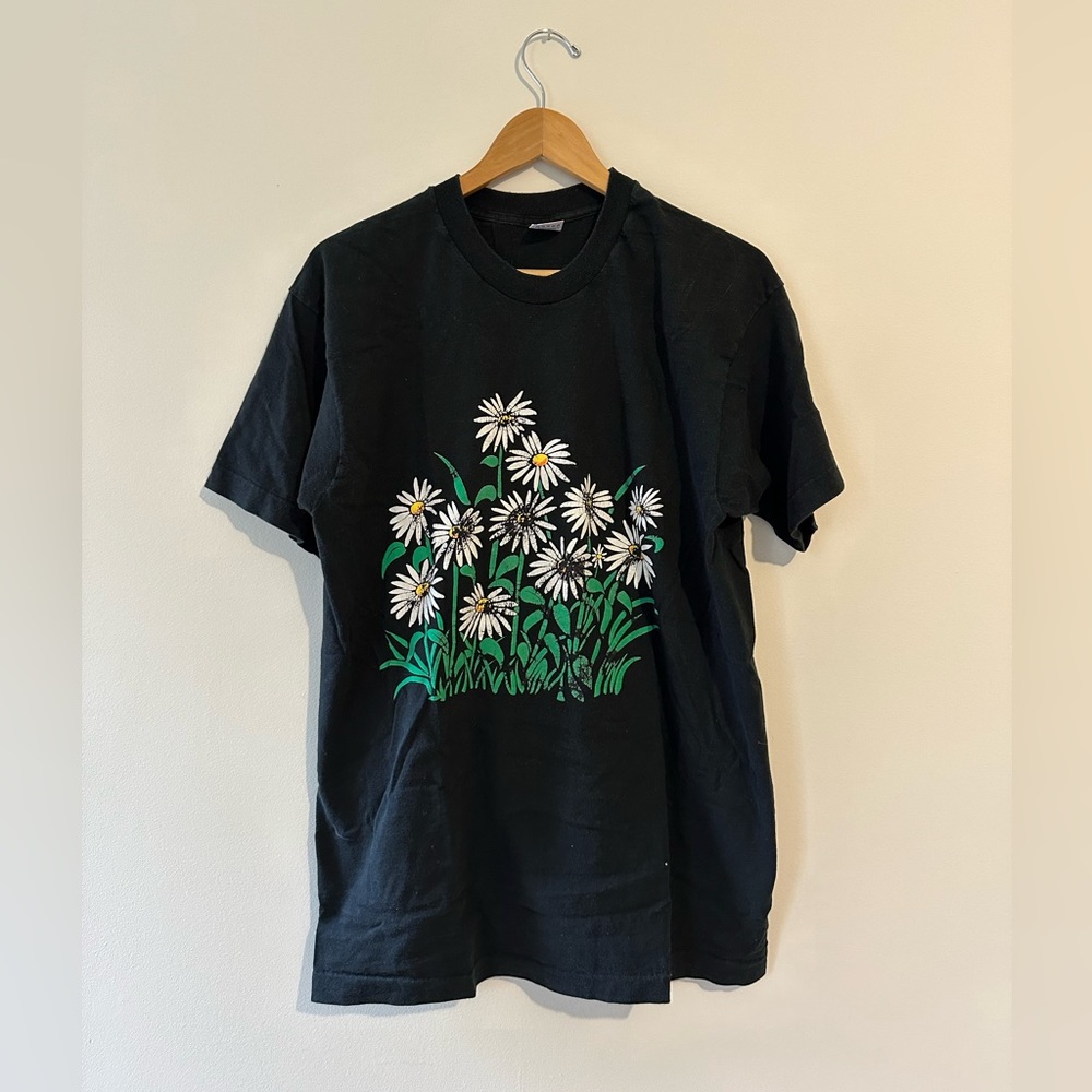 Vintage single stitch daisy tee